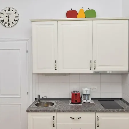 Apartament Salus, Maruna *